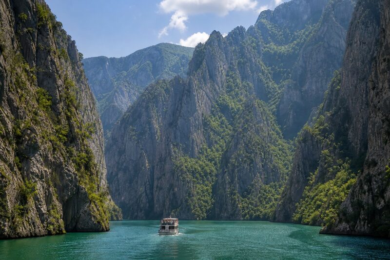 Komani Lake gorge